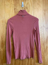 Load image into Gallery viewer, Size Small Prana Orange Women's Long Sleeve Shirt
