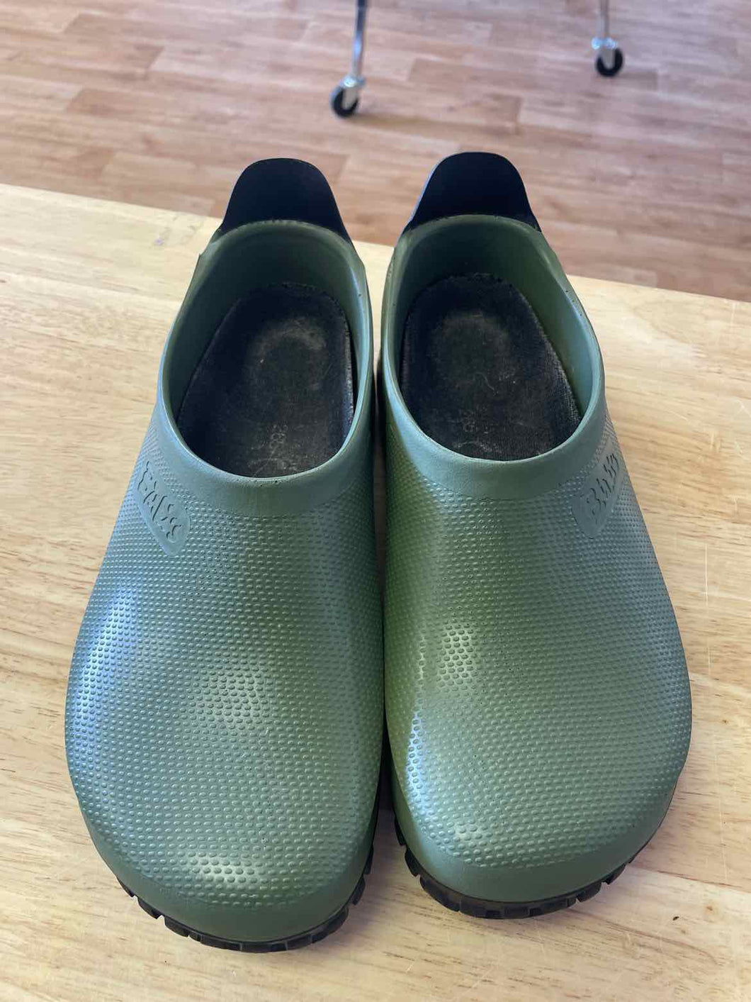 Women's Shoe Size 41 Birki's Green Clogs