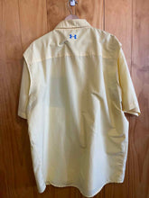 Load image into Gallery viewer, Size XXL Under Armour Men's Short Sleeve Shirt
