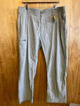 Load image into Gallery viewer, Size 38 LB Tech Men's Pants
