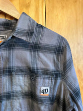 Load image into Gallery viewer, Size Medium Duluth Trading Men's Flannel
