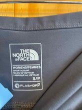 Load image into Gallery viewer, Size S The North Face Grey Women&#39;s Leggings
