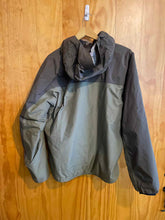 Load image into Gallery viewer, Size M Arc&#39;teryx Men&#39;s Winter Jacket
