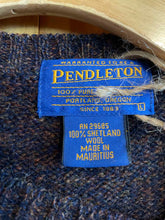 Load image into Gallery viewer, Size Large Pendleton Men's Sweater &amp; Sweatshirt
