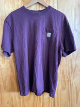 Load image into Gallery viewer, Size M Carhartt Men's Short Sleeve Shirt
