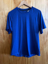 Load image into Gallery viewer, Lululemon Blue Women's Short Sleeve Shirt
