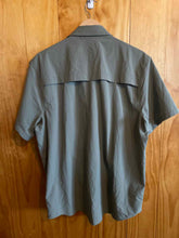 Load image into Gallery viewer, Royal Robbins Men's Short Sleeve Shirt
