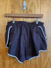 Load image into Gallery viewer, Size M Sugoi Brown Women&#39;s Shorts
