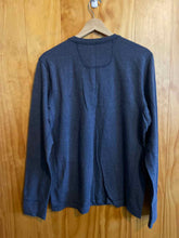 Load image into Gallery viewer, Size M The North Face Men's Long Sleeve Shirt
