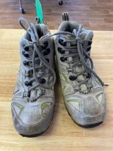 Load image into Gallery viewer, Nevados Tan Hiking Boots
