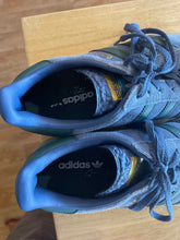 Load image into Gallery viewer, Shoe Size 7.5 Adidas Blue Shoes
