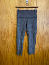 Load image into Gallery viewer, Lululemon Charcoal Women's Pants
