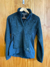 Load image into Gallery viewer, Size S Mountain Hardwear Green Women's Sweater &amp; Sweatshirt

