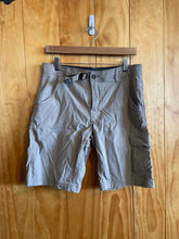 Load image into Gallery viewer, Size Medium Prana Men's Shorts

