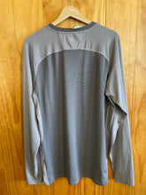 Load image into Gallery viewer, Size XL Mountain Hardwear Men's Long Sleeve Shirt
