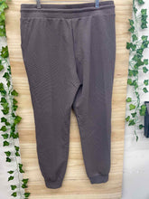 Load image into Gallery viewer, Size Large Jockey Gray Women&#39;s Pants
