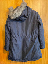 Load image into Gallery viewer, Women Size Small Wantdo Navy Women's Winter Jacket
