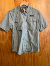 Load image into Gallery viewer, Size XS Alaskan Hardgear Green Women's Short Sleeve Shirt
