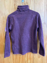 Load image into Gallery viewer, Size Medium Patagonia Purple Women's Fleece Sweatshirt
