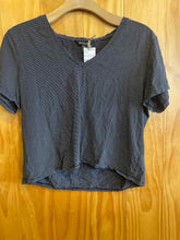 Load image into Gallery viewer, Size Large Athleta Black Women's Short Sleeve Shirt
