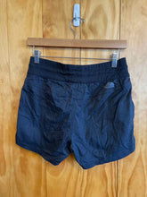 Load image into Gallery viewer, Size Small The North Face Black Women's Shorts
