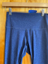 Load image into Gallery viewer, Size 6 Lululemon Navy Women&#39;s Leggings
