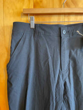 Load image into Gallery viewer, Size 36 Columbia Men&#39;s Hiking Pants
