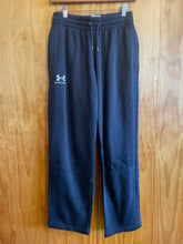 Load image into Gallery viewer, Size M Under Armour Men's Pants
