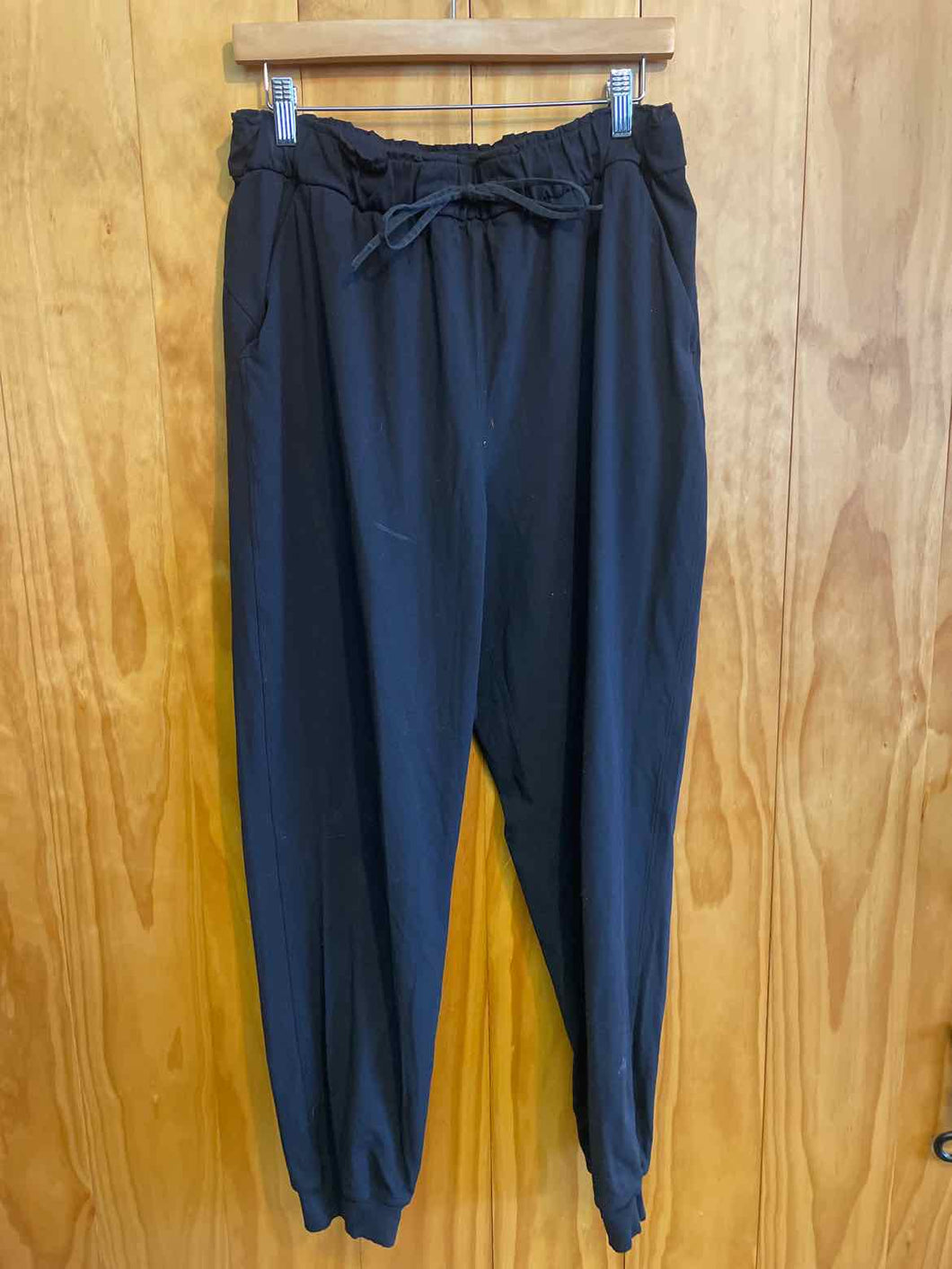 Lululemon Black Women's Sweatpants