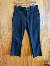 Load image into Gallery viewer, Size 32x30 Carhartt Men&#39;s Pants
