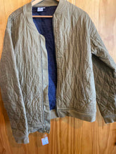 Load image into Gallery viewer, Size XL Tyndale Men's Jacket
