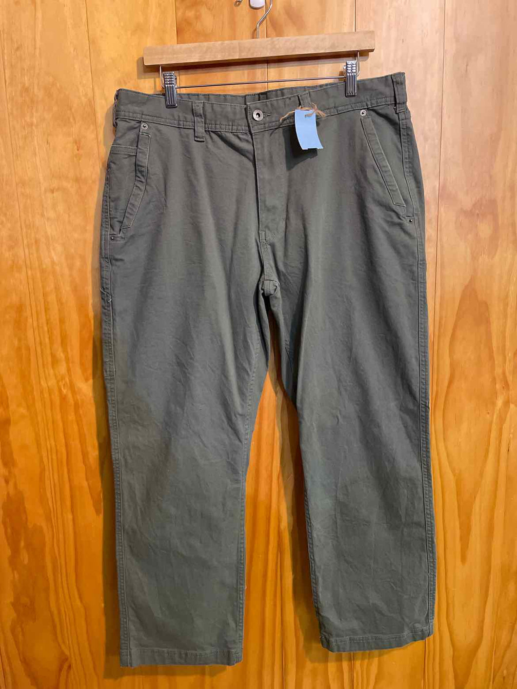 Size 36 Eddie Bauer Men's Pants