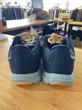 Load image into Gallery viewer, Women's Shoe Size 10 Altra Blue Running Shoes
