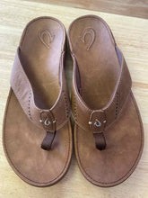 Load image into Gallery viewer, 13 OluKai Flip Flops
