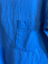 Load image into Gallery viewer, Size Large Towncraft Men's Short Sleeve Shirt
