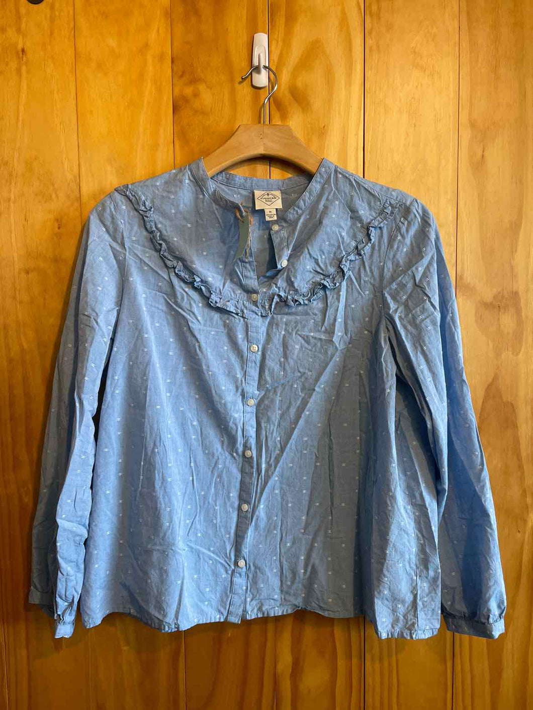 Size XL St John's Bay Blue Women's Long Sleeve Shirt