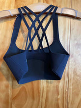 Load image into Gallery viewer, Size 6 Lululemon Black Women's Sports Bras
