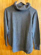 Load image into Gallery viewer, Size M Eddie Bauer Gray Women's Sweater &amp; Sweatshirt
