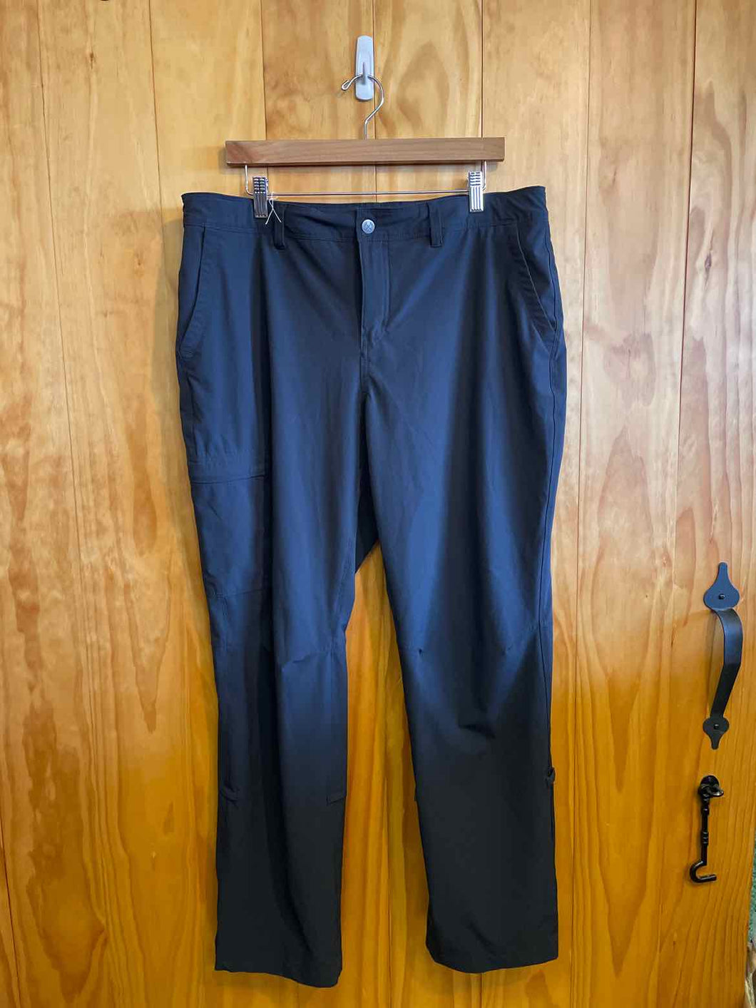Size 16 REI Black Women's Pants