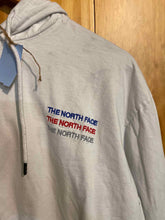 Load image into Gallery viewer, Size XL The North Face Men&#39;s Long Sleeve Shirt
