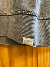 Load image into Gallery viewer, Size M Blue 84 Grey Women's Sweater &amp; Sweatshirt
