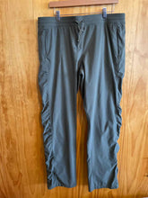 Load image into Gallery viewer, Size XL Kuhl Green Women's Sweatpants

