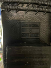 Load image into Gallery viewer, Women&#39;s Shoe Size 8 khombu Black Women&#39;s Winter Boots
