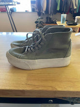 Load image into Gallery viewer, Shoe Size 9.5 Vans Sage Green Shoes
