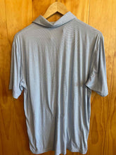 Load image into Gallery viewer, Size Medium Tasc Men&#39;s Short Sleeve Shirt
