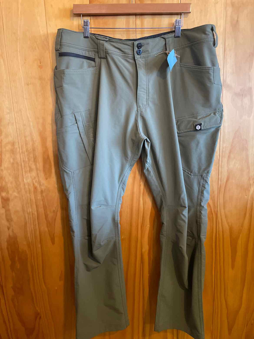 Size 40 TrueWerk Men's Pants