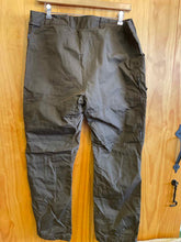 Load image into Gallery viewer, Size 40 Fjallraven Men's Hiking Pants
