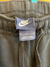 Load image into Gallery viewer, Size M Nike Men&#39;s Pants

