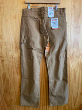 Load image into Gallery viewer, Size 34 Dickies Men's Pants
