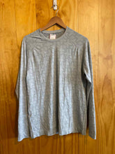 Load image into Gallery viewer, Size L Figs Men's Long Sleeve Shirt
